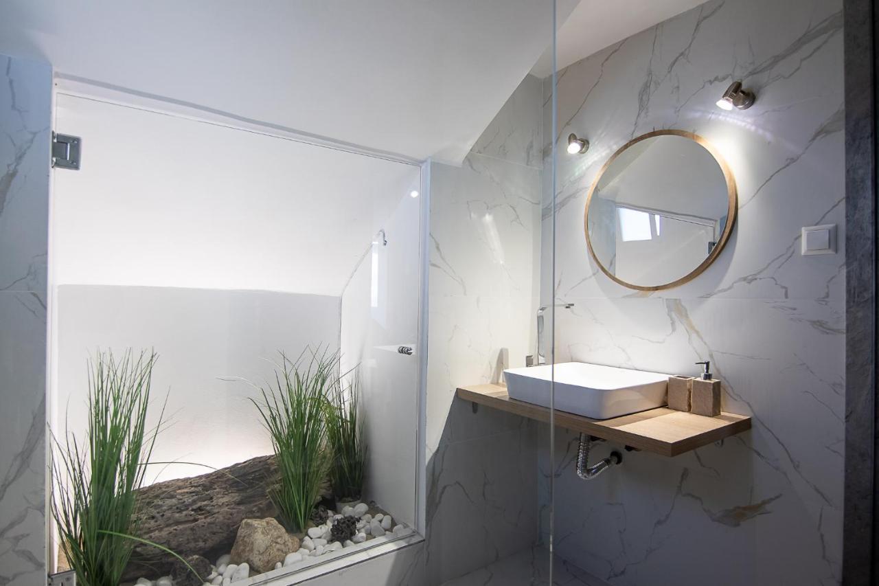Georgianna'S Suite With Private Pool , 'Greysuite' Kómboi Buitenkant foto