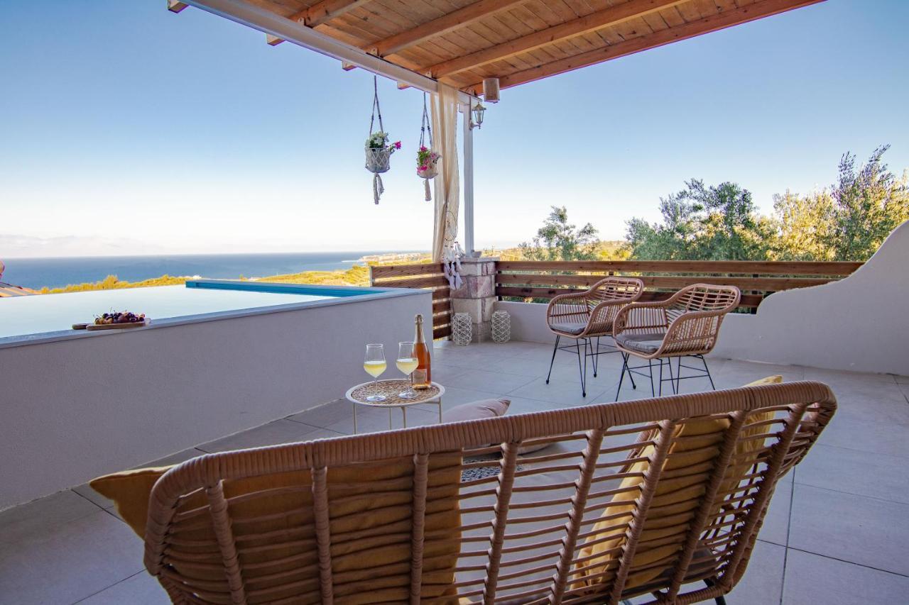 Georgianna'S Suite With Private Pool , 'Greysuite' Kómboi Buitenkant foto